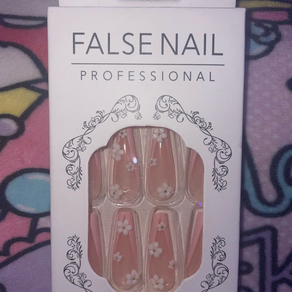Pink French-tip Press-on Nails 24pcs